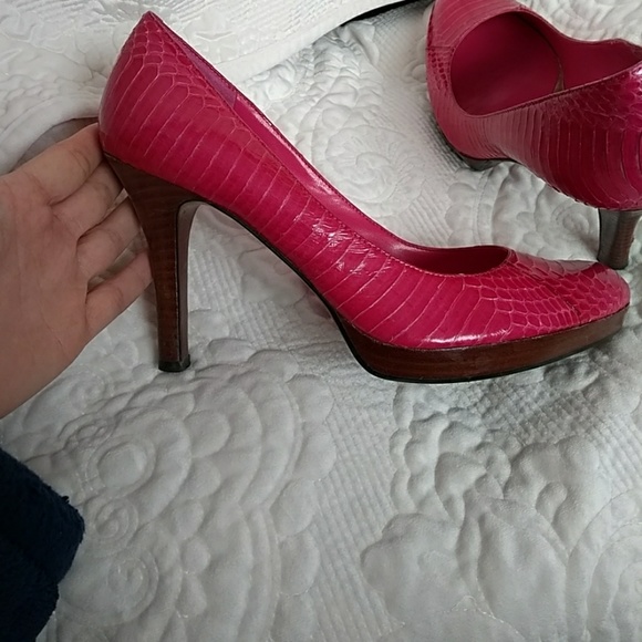 Gorgeous Ralph Lauren Pumps! - Picture 3 of 8